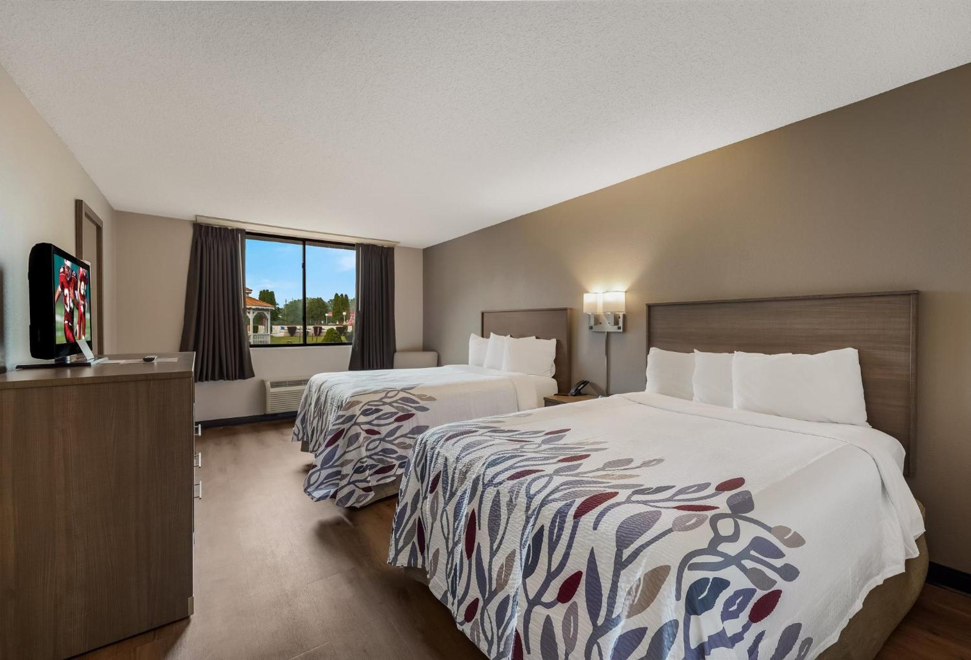 รามาดา บาย วินด์แฮม เพนต์ โพสต์ คอร์นิง Hotel Painted Post ภายนอก รูปภาพ