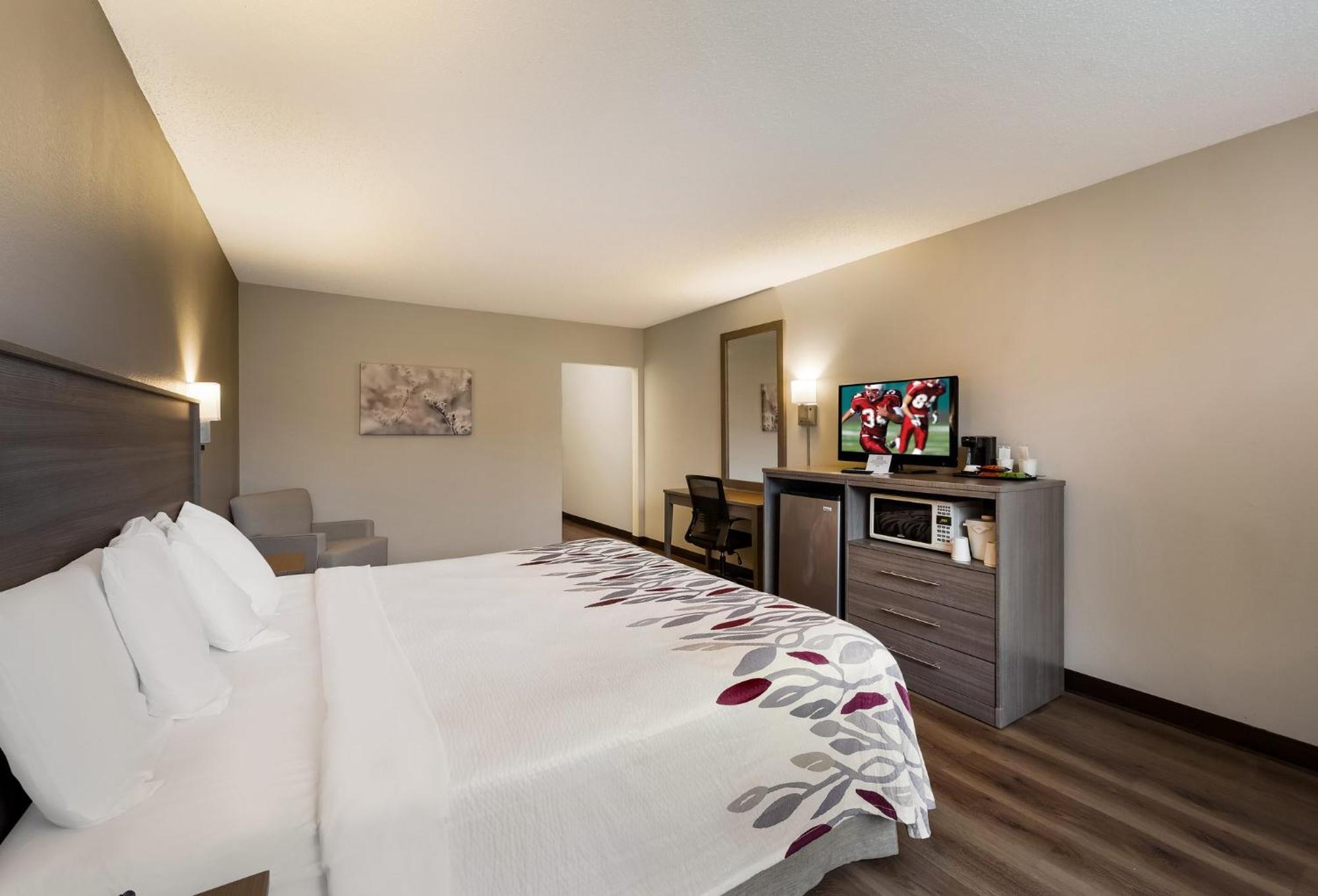 รามาดา บาย วินด์แฮม เพนต์ โพสต์ คอร์นิง Hotel Painted Post ภายนอก รูปภาพ